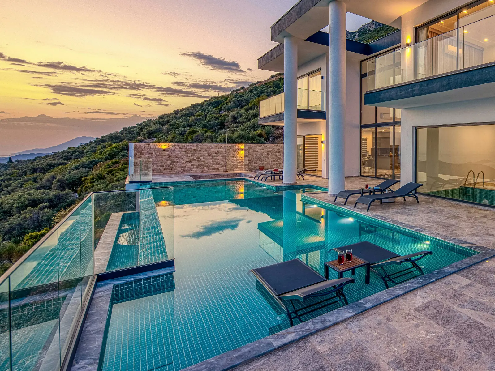infinity pool outdoor spaces